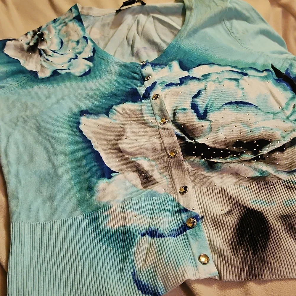 Whit house  Black  Market Floral Cardigan in Blue and White size m - Picture 10 of 10